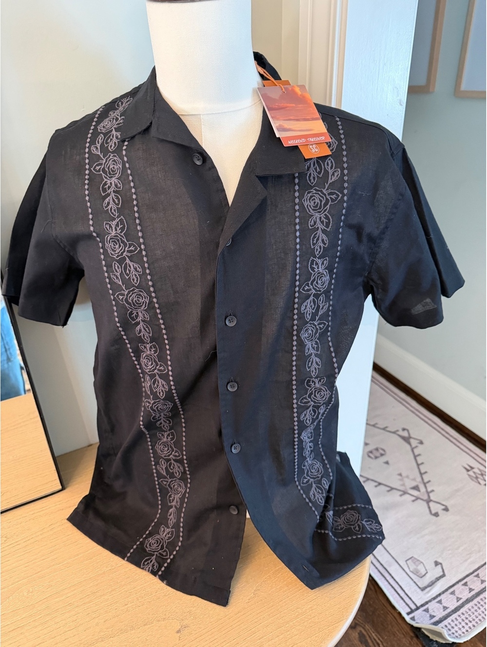 Sovereign Code NWT Men's Large Black bowling summer Embroidered Hawaiian Shirt